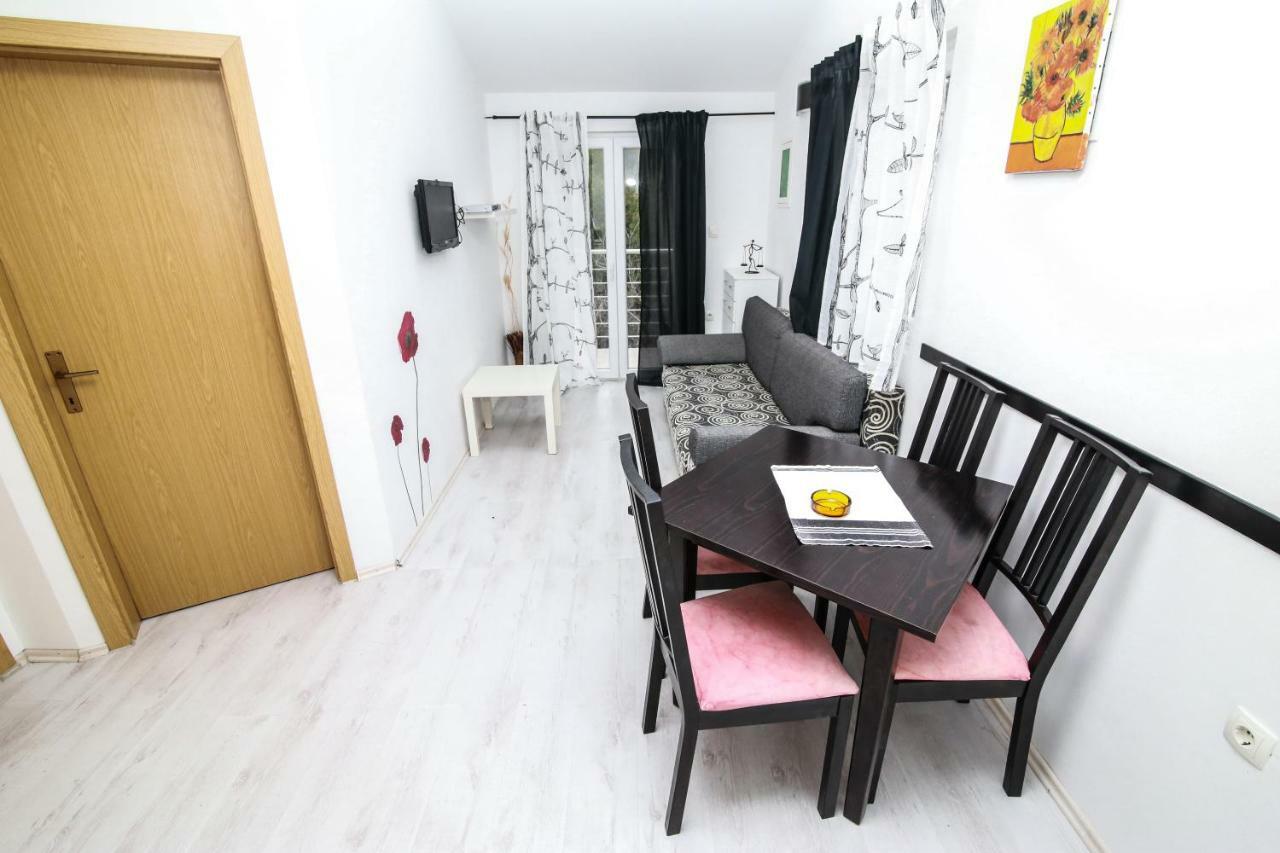 Apartments Alma Podgora Extérieur photo